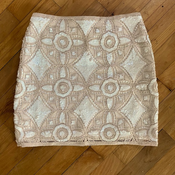 Express Sequined Mini Skirt- like new - Picture 1 of 7